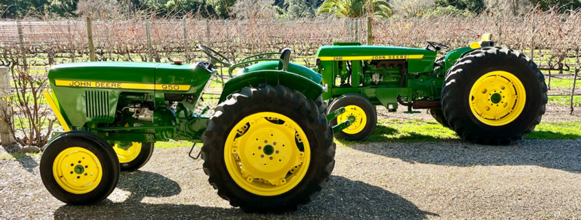 Carmelo Tractors - John Deer trailer rides for estate tours